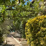Evasion En Provence Bas De Villa Avec Jardin & Vignes, Soleil & Fraicheur